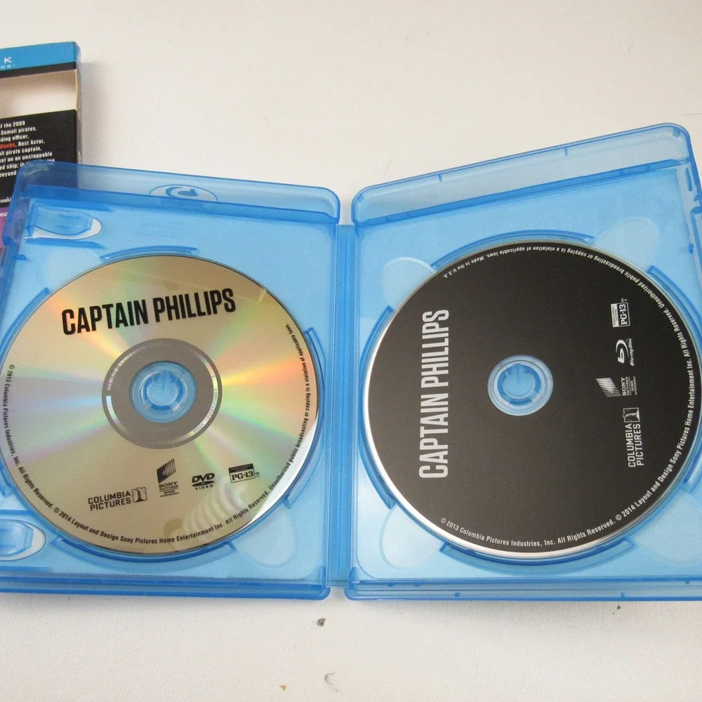 Captain Phillips Tom Hanks Blu-Ray‎ DVD Combo Pack Movie Film